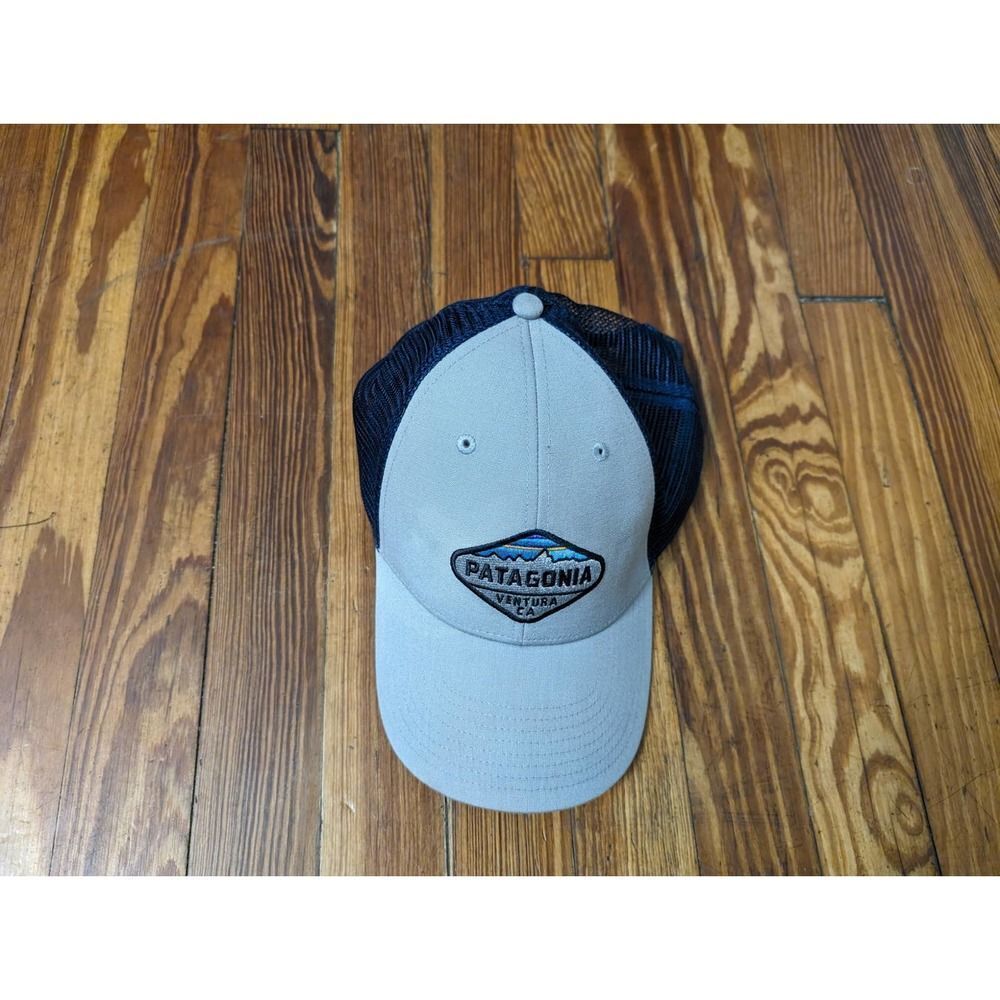Patagonia Blue/Gray Mens Trucker Hat in good condition.